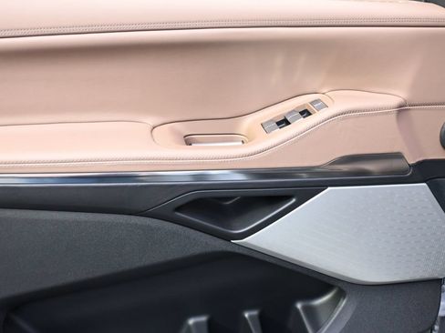 New 2026 Lincoln Navigator Black Label AWD/4WD image 23