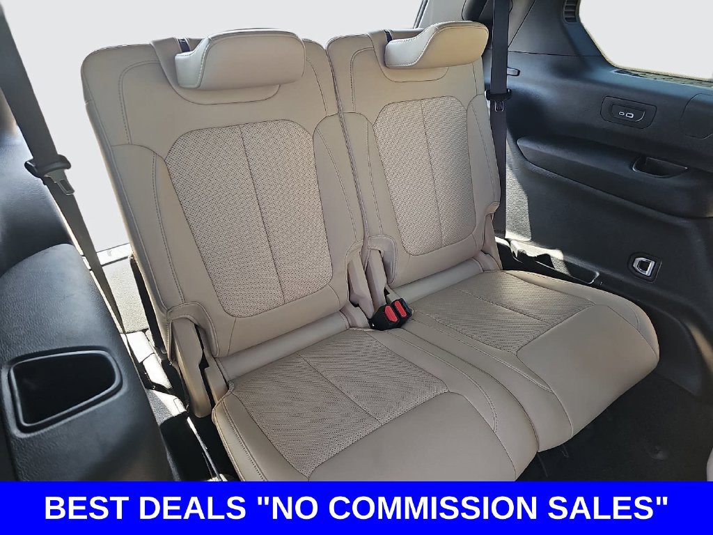 Used 2023 Jeep Grand Cherokee L Limited w/ Luxury Tech Group II AWD/4WD image 12