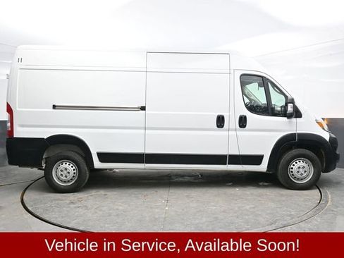 Used 2024 RAM ProMaster 2500 w/ Convenience Group image 8