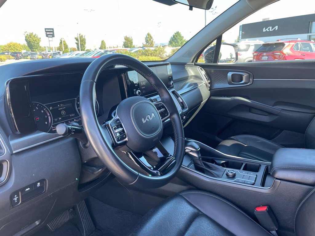 Certified 2023 Kia Sorento S FWD image 10