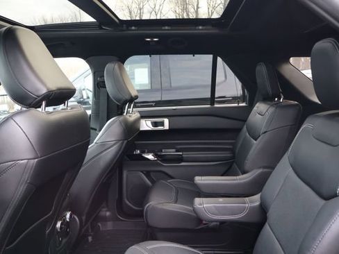 Used 2023 Ford Explorer ST w/ Equipment Group 401A image 9