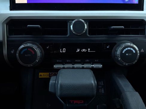 Used 2024 Toyota Tacoma TRD Off-Road w/ TRD Off Road Upgrade Package AWD/4WD image 35