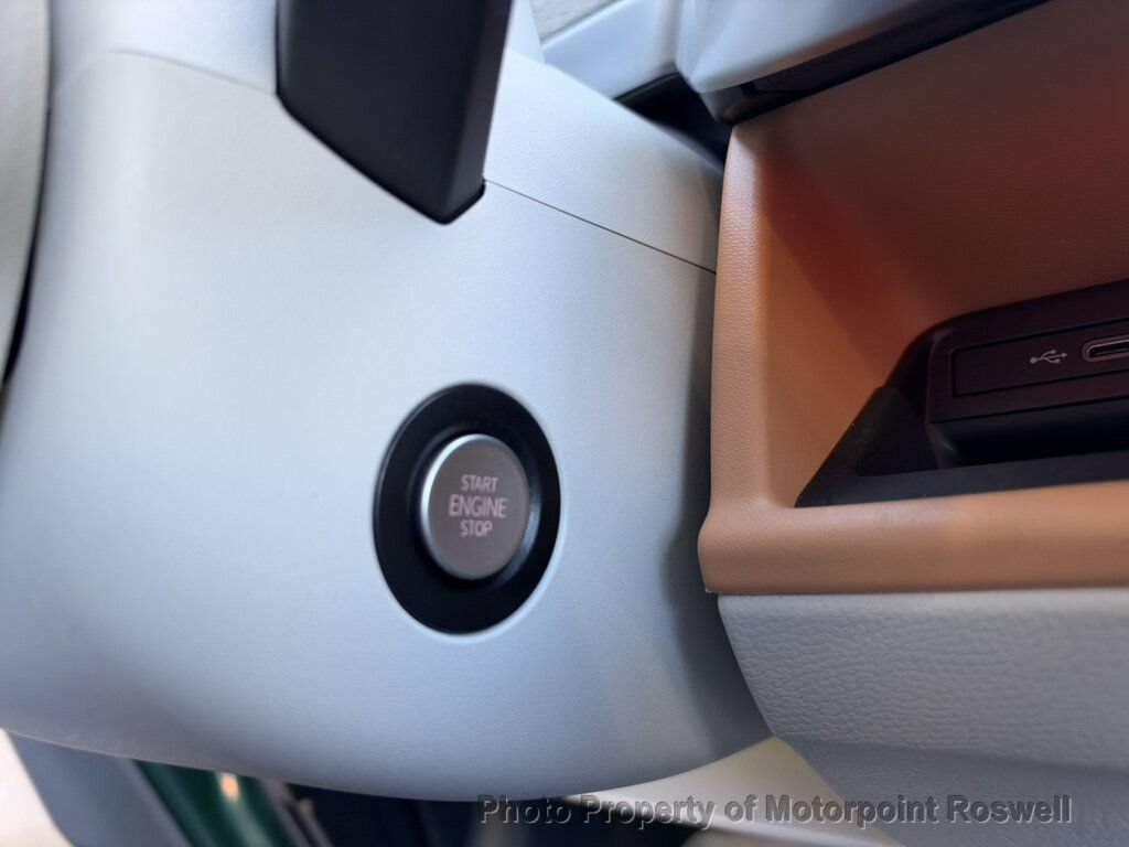 Used 2025 Volkswagen ID. Buzz 1st Edition AWD/4WD image 41