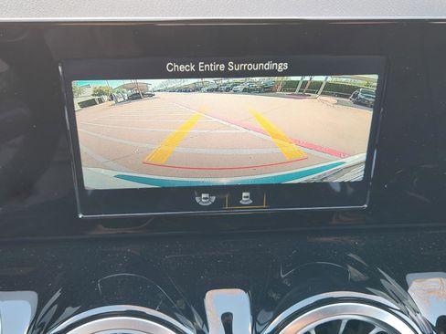 Certified 2021 Mercedes-Benz GLB 250 GLB 250 image 17