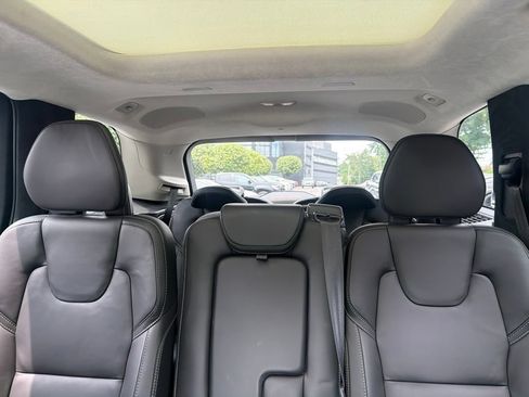 Certified 2024 Volvo XC90 B6 Ultimate w/ Lounge Package AWD/4WD image 12
