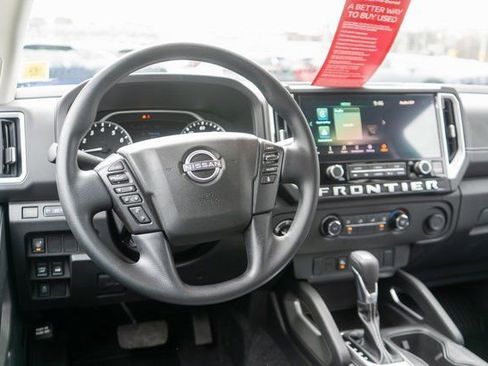 Certified 2025 Nissan Frontier SV AWD/4WD image 13
