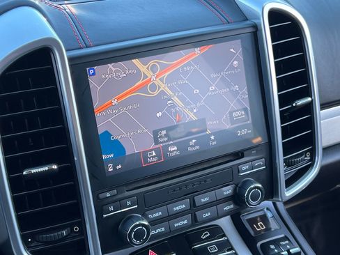 Used 2017 Porsche Cayenne GTS image 29