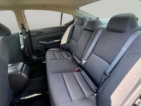Used 2024 Nissan Altima 2.5 SV FWD image 18