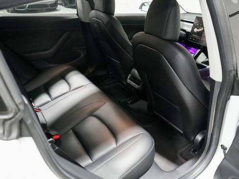Used 2018 Tesla Model 3 Long Range image 23