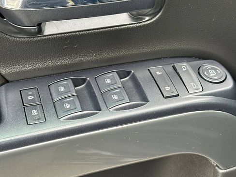 Certified 2018 Chevrolet Silverado 1500 LT w/ All Star Edition RWD image 12