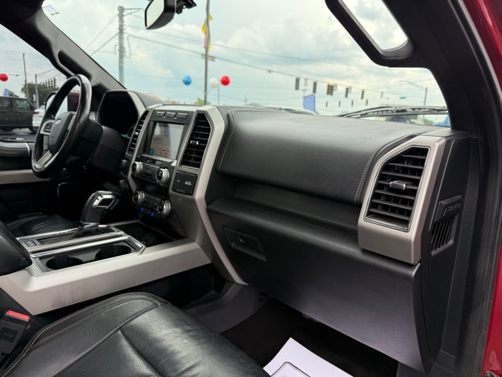 Used 2019 Ford F150 Lariat w/ Equipment Group 502A Luxury AWD/4WD image 26