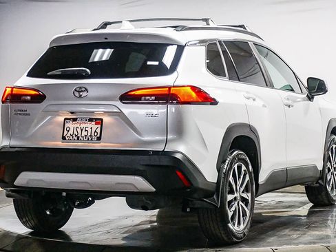 Certified 2023 Toyota Corolla Cross XLE w/ Convenience Package image 11