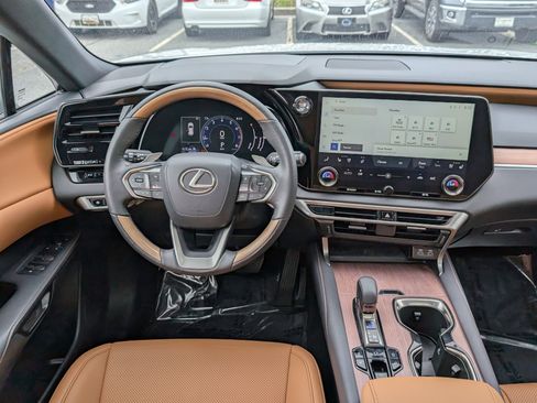 Used 2023 Lexus RX 350 Premium image 17