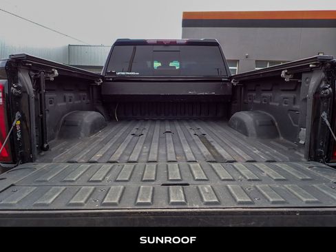 Used 2024 GMC Sierra 2500 Denali Ultimate w/ Max Trailering Package image 9