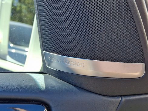 Used 2013 Mercedes-Benz ML 63 AMG 4MATIC image 24