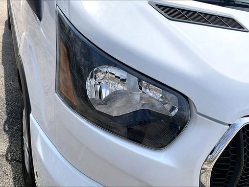 Used 2025 Ford Transit 350 XLT RWD image 32