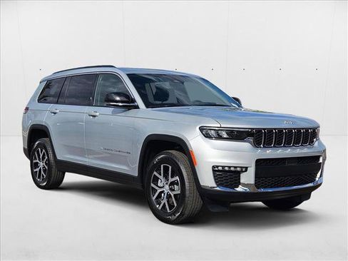New 2025 Jeep Grand Cherokee L Limited image 7