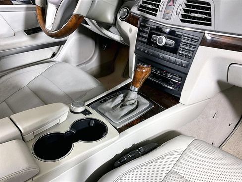 Used 2012 Mercedes-Benz E 550 Cabriolet image 16