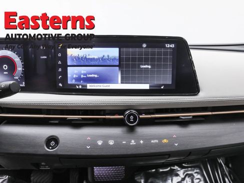 Used 2024 Nissan Ariya AWD image 12