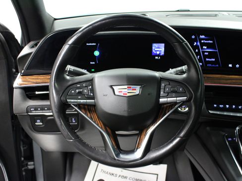 Used 2023 Cadillac Escalade Premium Luxury image 18