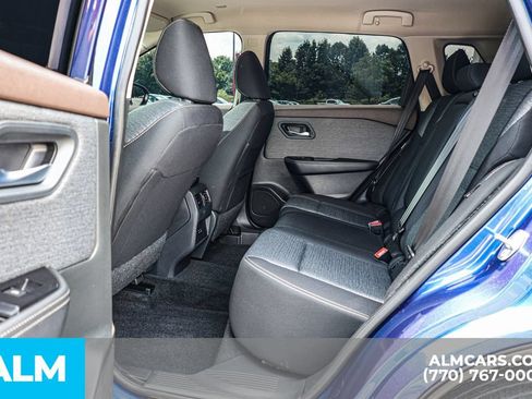 Used 2023 Nissan Rogue SV FWD image 19