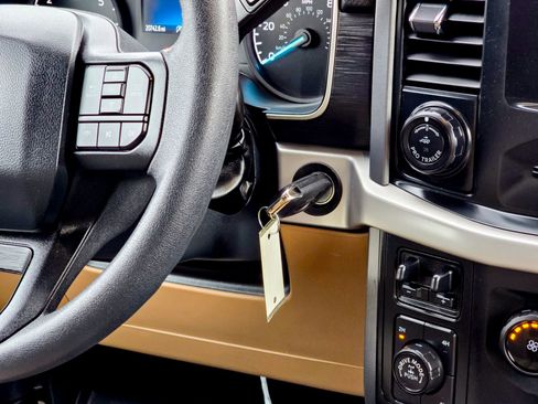 Used 2023 Ford F150 XLT w/ Trailer Tow Package image 20