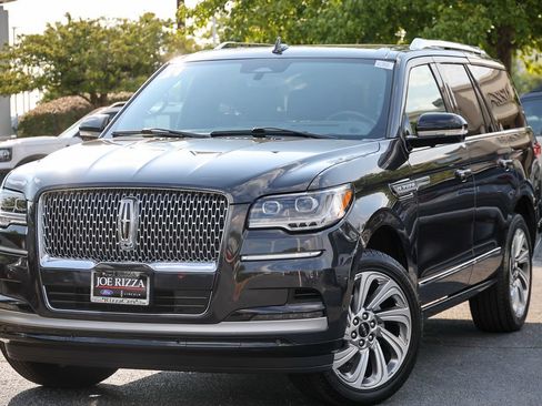 Used 2024 Lincoln Navigator Reserve AWD/4WD image 30