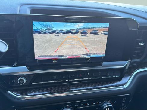 Used 2024 GMC Sierra 2500 SLE w/ SLE Convenience Package image 26