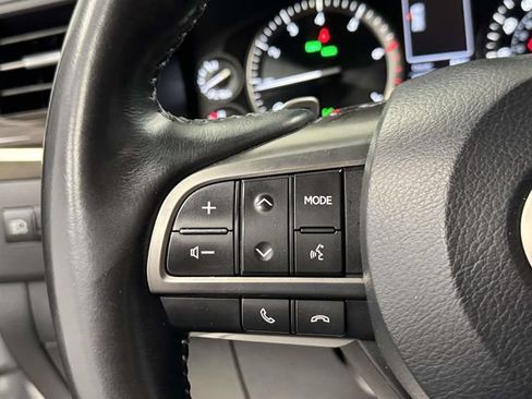 Used 2019 Lexus LX 570 4WD w/ Luxury Package image 41