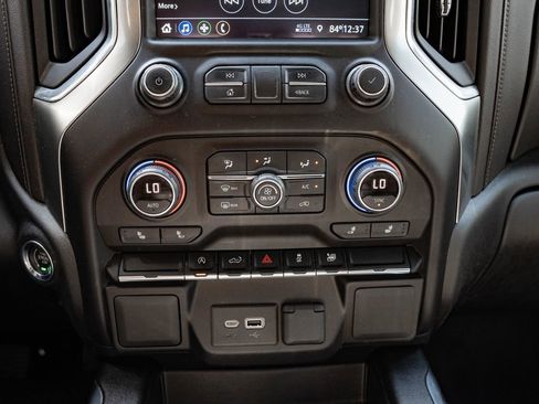 Used 2021 Chevrolet Silverado 1500 RST image 34