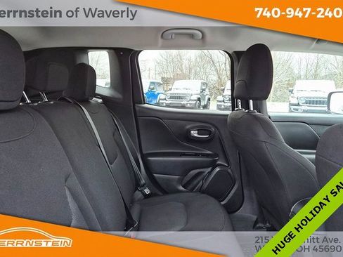Used 2023 Jeep Renegade Latitude image 24