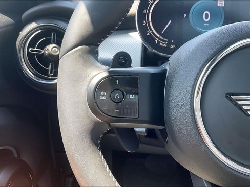Used 2024 MINI Cooper S FWD image 22