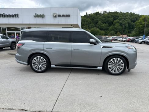 Used 2025 INFINITI QX80 Sensory AWD/4WD image 5