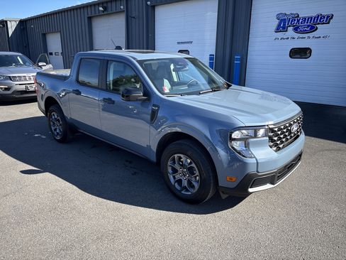 New 2025 Ford Maverick XLT w/ XLT Luxury Package image 1