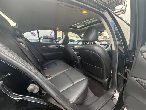 Used 2017 INFINITI Q50 3.0t Premium RWD image 21
