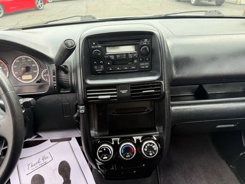 Used 2005 Honda CR-V LX image 44