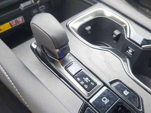 Used 2025 Lexus RX 350h w/ Convenience Package image 9