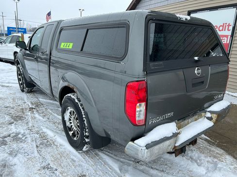 Used 2005 Nissan Frontier SE image 7