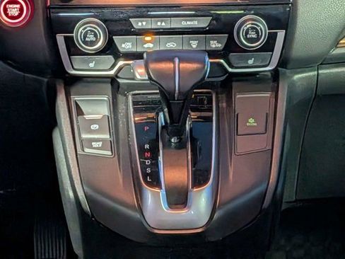 Used 2018 Honda CR-V Touring image 19