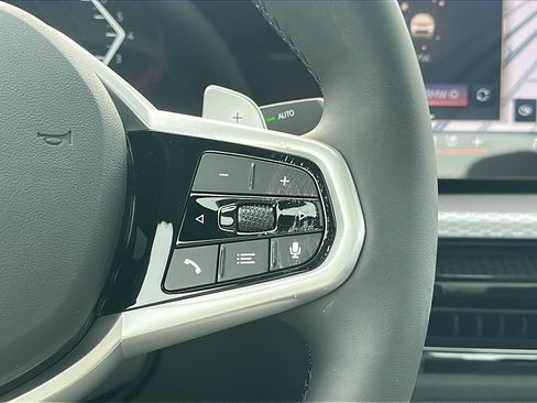 New 2026 BMW 330i Sedan w/ M Sport Package image 19