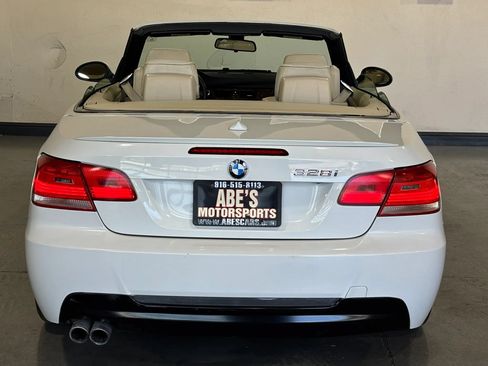 Used 2008 BMW 328i Convertible RWD image 13