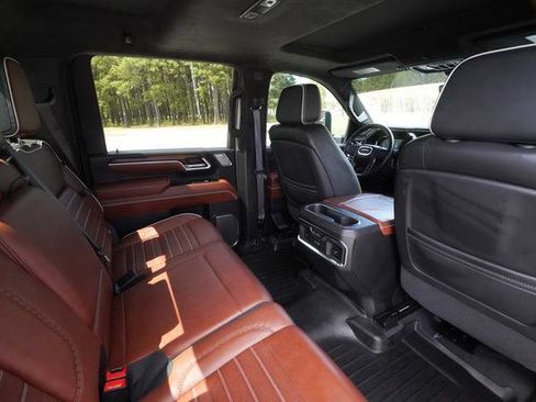 Used 2024 GMC Sierra 2500 Denali Ultimate image 30