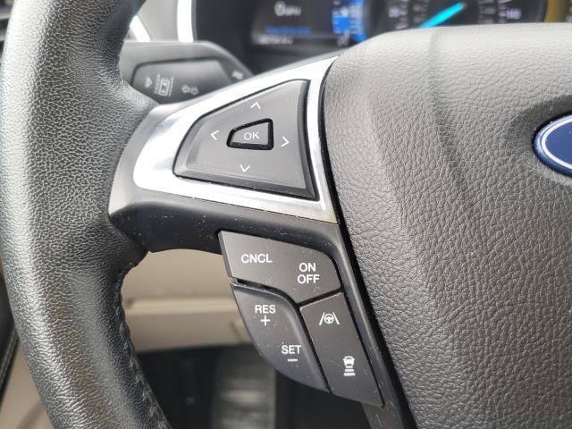 Used 2020 Ford Edge Titanium w/ Equipment Group 301A AWD/4WD image 10