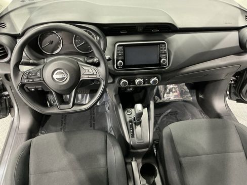 Used 2024 Nissan Kicks S image 14