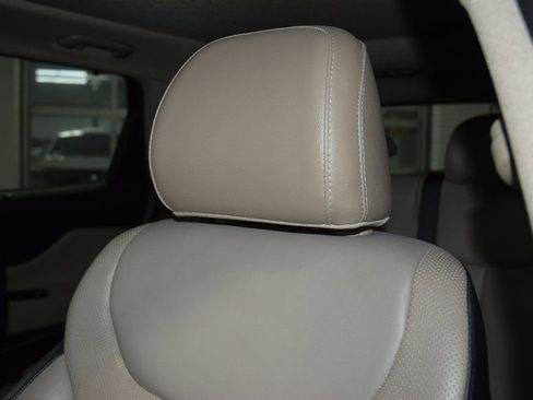 Used 2020 Hyundai Santa Fe SEL w/ Convenience + Premium Package image 42