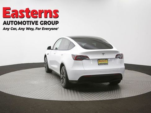 Used 2022 Tesla Model Y Long Range AWD/4WD image 60