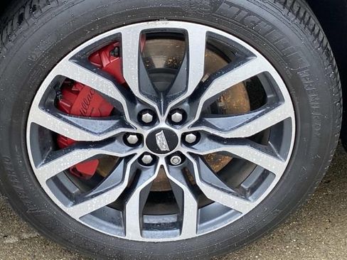 Used 2022 Cadillac XT6 Sport w/ Platinum Package AWD/4WD image 28