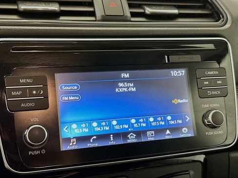 Used 2018 Nissan Leaf SV image 21