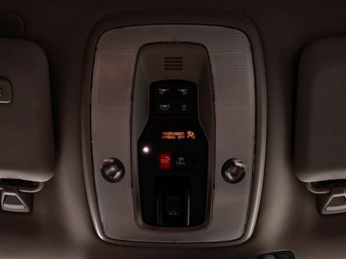 Used 2018 Volvo S60 T5 Cross Country Platinum image 36