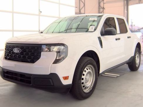 Used 2025 Ford Maverick XL FWD image 1